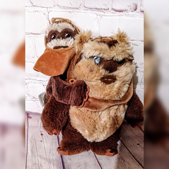 Original Disney Parks Ewok Wicket & Wicket Snuggle Snapper Plush Snap Wrist - Picture 2 of 11